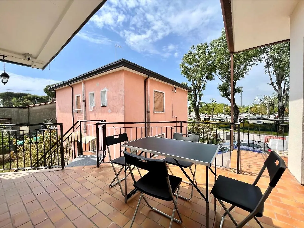 Appartamenti Db-Carraro Immobiliare Jesolo - Family Apartments リド・ディ・イエゾロ