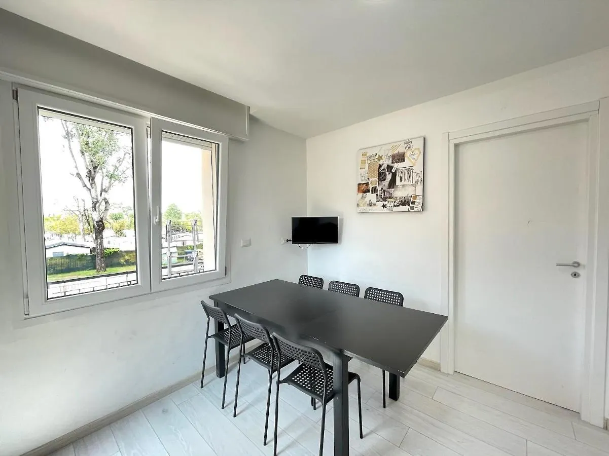 Appartamenti Db-Carraro Immobiliare Jesolo - Family Apartments 0*, リド・ディ・イエゾロ